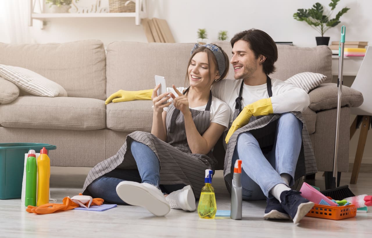 Eurolife blog - couple cleaning home together 